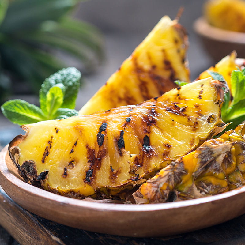 Ananas Grelhado com Rum e Canela