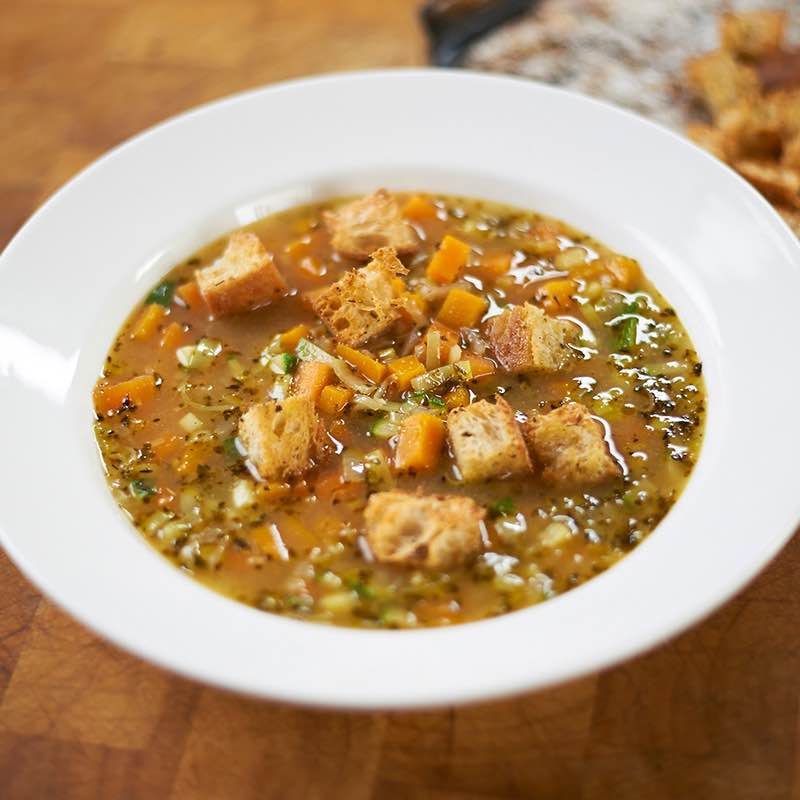 Frango Picante Baiano e Feijao com Pure de Mandioca