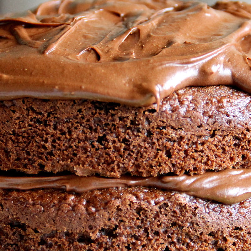 Bolo com Cobertura de Chocolate