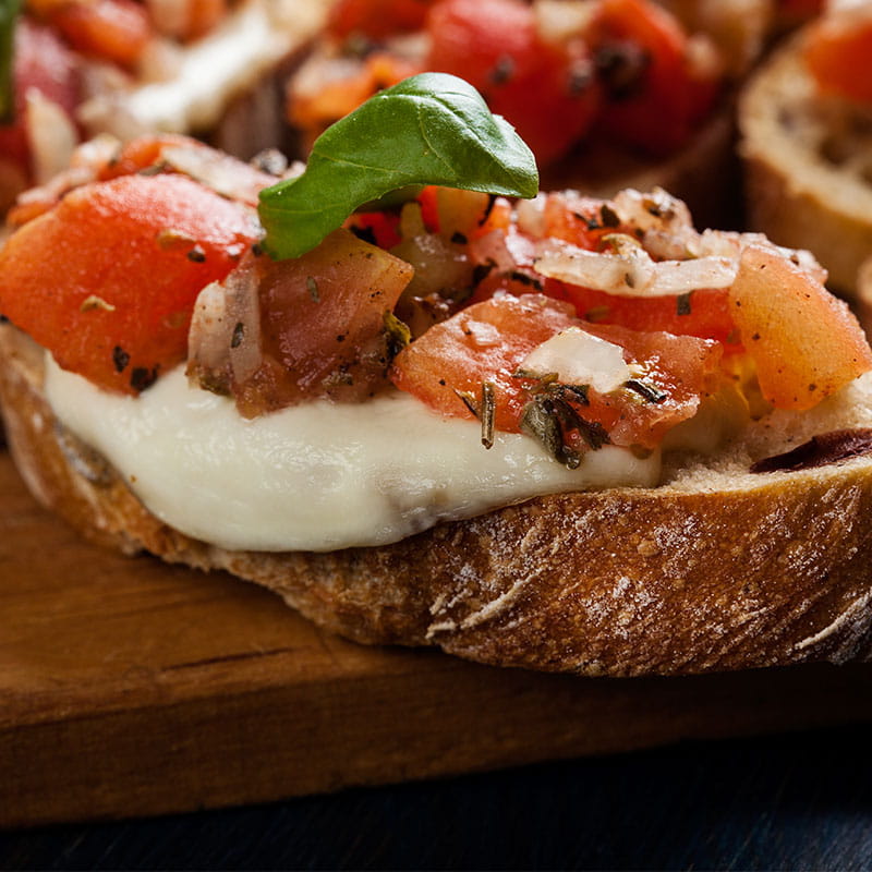 Bruschetta de Tomate e Mozzarella