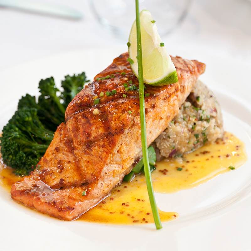 Salmão com citrinos