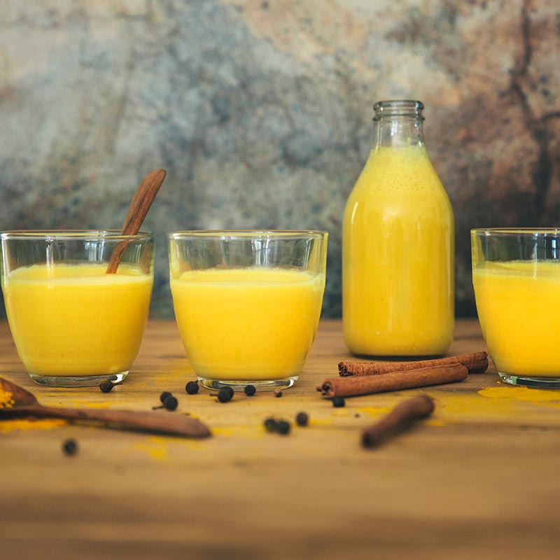 lait_dor_coco_amandes_gimgembre_et_poivre_noir_hd