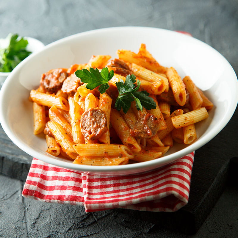 Massa em Paprika com Rodelas de Chourico