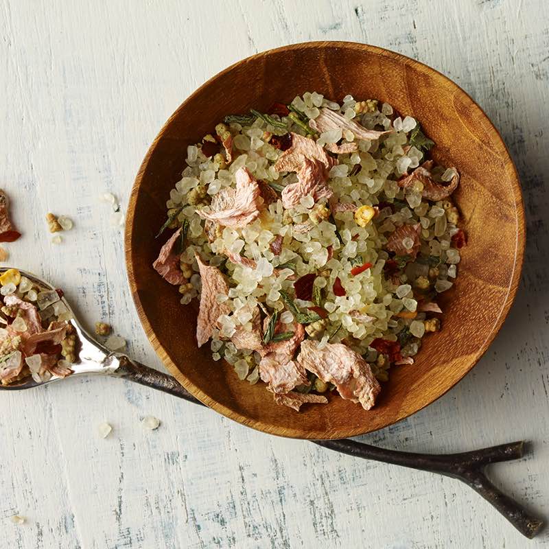 Tempero acido e salgado a base de Sal com Gengibre em conserva Cha Verde e Malagueta